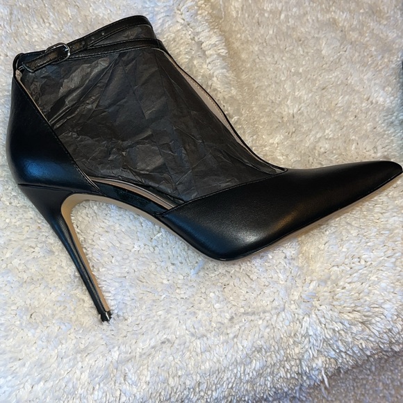 Heels - Picture 6 of 8